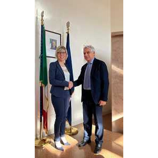 L'assessore regionale Zilli con il prefetto di Udine Lione - L'assessore regionale Zilli con il prefetto di Udine Lione