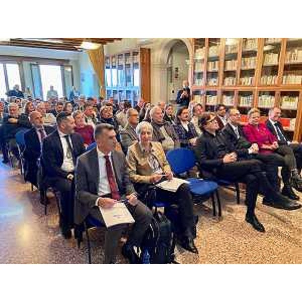 Il convegno "Il turismo all'aria aperta nel Nordest", organizzato dall'Associazione interregionale Veneto e Friuli Venezia Giulia delle strutture turistico ricettive all'aria aperta (Faita Nordest) - Il convegno "Il turismo all'aria aperta nel Nordest", organizzato dall'Associazione interregionale Veneto e Friuli Venezia Giulia delle strutture turistico ricettive all'aria aperta (Faita Nordest)
