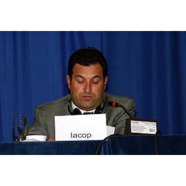 Franco Iacop (Assessore regionale per le relazioni internazionali, comunitarie e autonomie locali) eletto vicepresidente della Comunità di lavoro delle Regioni europee di confine (AGEG). (Stettino, Polonia, 09/10/04)