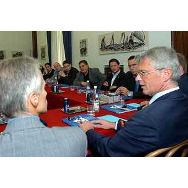 Riccardo Illy (Presidente della Regione Friuli Venezia Giulia), Herbert Scheibner (Capogruppo FPO - Freiheitliche Partei Oesterreichs). (Trieste, 29/09/04)