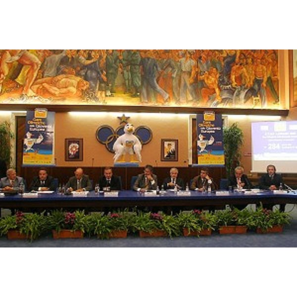 Roberto Antonaz (Assessore regionale all'istruzione, cultura, sport e pace) alla presentazione di EYOF Lignano 2005. (Roma, 23/09/04)