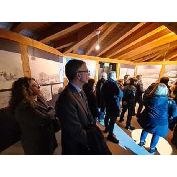 L'assessore regionale alle Autonomie locali Pierpaolo Roberti al Bastione Fiorito del castello di San Giusto a Trieste all'inaugurazione della mostra "1924-2024 Un secolo di storia dell'Università degli studi di Trieste. Immagini e documenti" - L'assessore regionale alle Autonomie locali Pierpaolo Roberti al Bastione Fiorito del castello di San Giusto a Trieste all'inaugurazione della mostra "1924-2024 Un secolo di storia dell'Università degli studi di Trieste. Immagini e documenti"