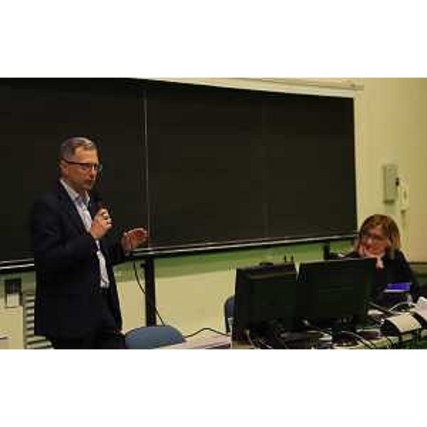 L'assessore Zannier interviene alla presentazione dello Student Day al polo dei Rizzi di Udine dell'Università degli Studi - L'assessore Zannier interviene alla presentazione dello Student Day al polo dei Rizzi di Udine dell'Università degli Studi 