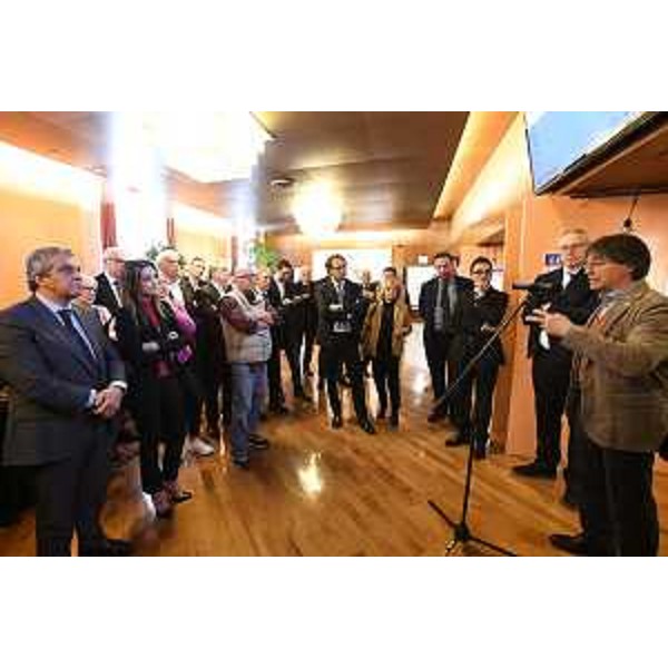 L'intervento del giornalista Matteo Contessa alla presentazione della mostra Centenarie - L'intervento del giornalista Matteo Contessa alla presentazione della mostra Centenarie