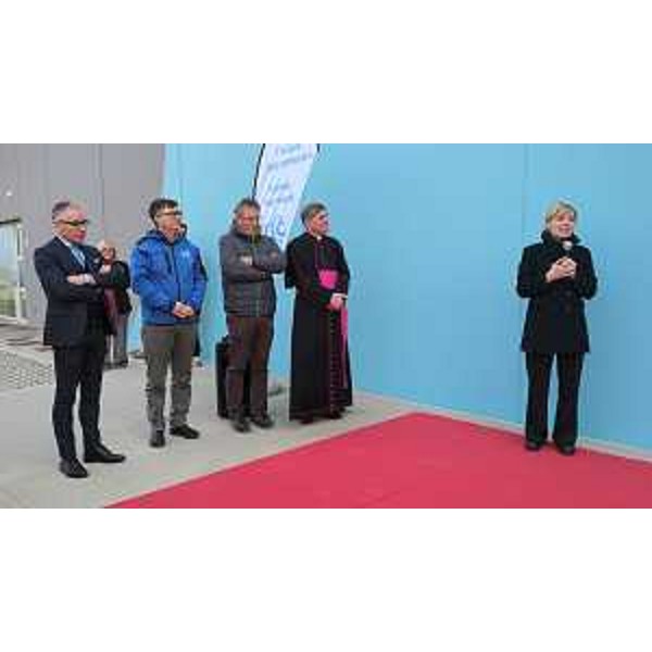 L'assessore Barbara Zilli interviene alla cerimonia di inaugurazione della nuova sede operativa e dello sportello del Cafc a Tolmezzo - L'assessore Barbara Zilli interviene alla cerimonia di inaugurazione della nuova sede operativa e dello sportello del Cafc a Tolmezzo