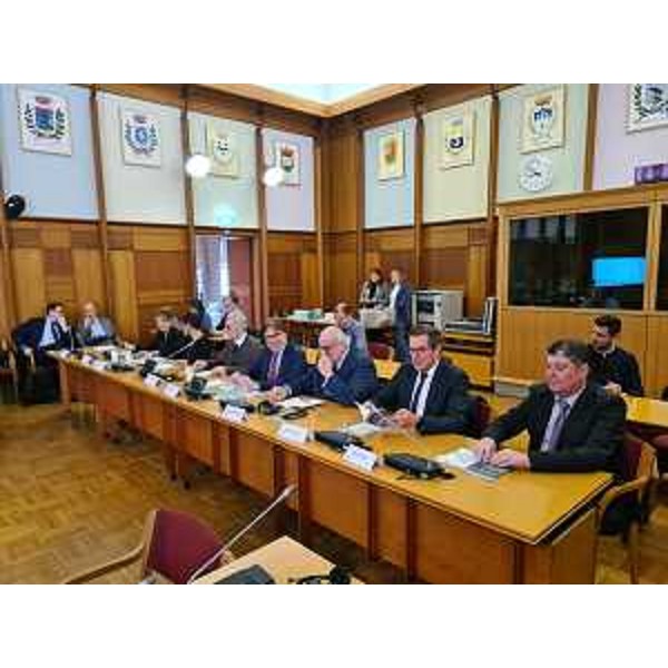 L'incontro promosso a Gorizia dal Gect con l'assessore regionale Sergio Emidio Bini - L'incontro promosso a Gorizia dal Gect con l'assessore regionale Sergio Emidio Bini