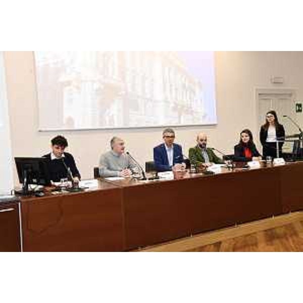 Un momento della conferenza stampa ospitata a Trieste dal Palazzo della Regione. - Un momento della conferenza stampa ospitata a Trieste dal Palazzo della Regione.