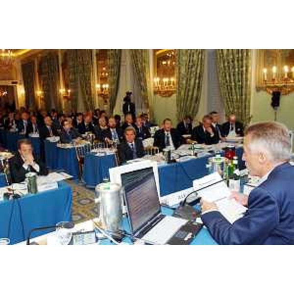 Riccardo Illy (Presidente Regione Friuli Venezia Giulia) con Romano Prodi (Presidente del Consiglio dei Ministri). (Cernobbio 03/09/06)