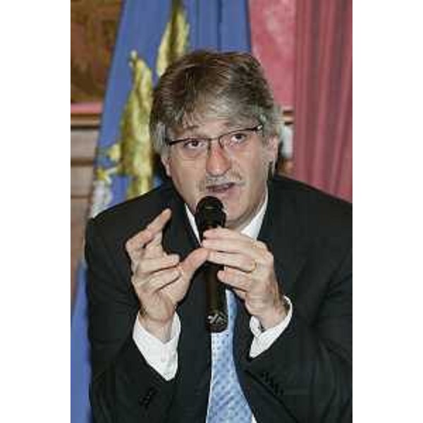 Renzo Tondo (Presidente Friuli Venezia Giulia) alla conferenza stampa di presentazione della Conferenza “International Desk Italy-South Est Europe”, a Roma. (Roma 08/10/08) 