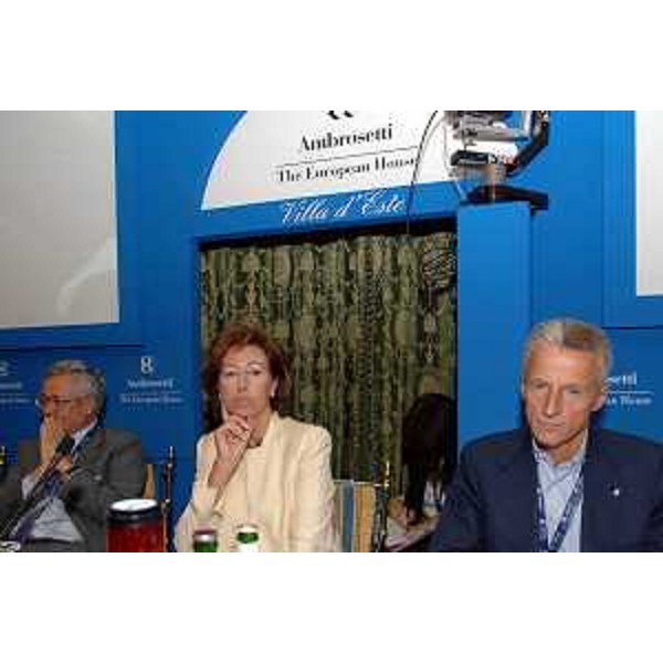 Riccardo Illy (Presidente Regione Friuli Venezia Giulia) con Letizia Moratti (Sindaco di Milano) e Giulio Tremonti. (Cernobbio 03/09/06)
