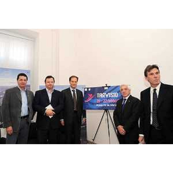 Luca Ciriani (vicepresidente del Friuli Venezia Giulia e presidente del comitato organizzatore) alla conferenza stampa per la Coppa del Mondo di Sci a Tarvisio. (Trieste, 11/10/08)