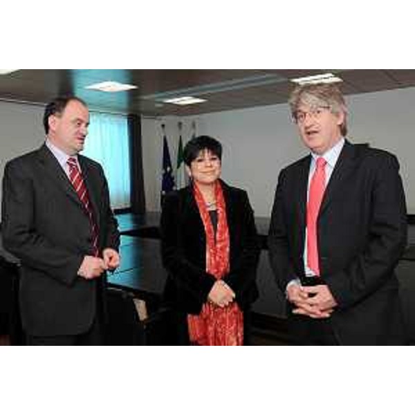 Renzo Tondo (Presidente della Regione Friuli Venezia Giulia), onorevole Valentina Aprea (presidente della Commissione Cultura della Camera dei Deputati, XVI legislatura), Roberto Molinaro (Assessore regionale all'istruzione, formazione e cultura, delegato alle politiche per la famiglia). (Udine, 10/10/08)