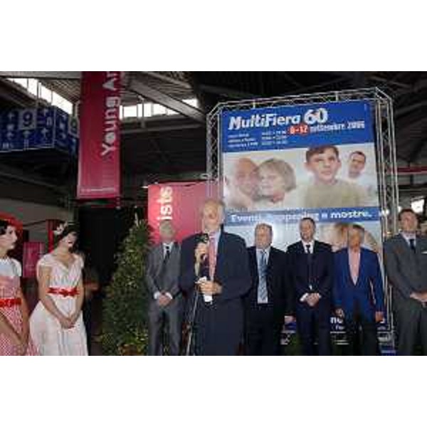 Riccardo Illy (Presidente Regione Friuli Venezia Giulia) con le altre autorità all'inaugurazione di "Multifiera 60". (Pordenone 08/09/06)