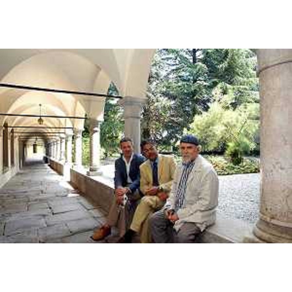 Roberto Antonaz (Assessore regionale all'istruzione, cultura, sport e pace), Vuga, Moni Ovadia (Direttore artistico di Mittelfest). (Cividale, 28/06/04)