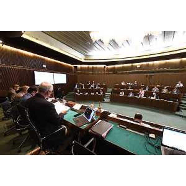 Il Consiglio regionale in apertura di seduta - Il Consiglio regionale in apertura di seduta 