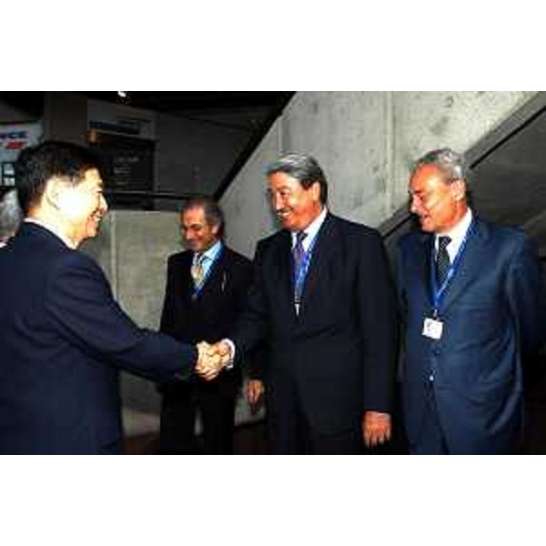 On. Lucio Stanca (Ministro per l'Innovazione e le Tecnologie ), (Parigi, 23/06/04)