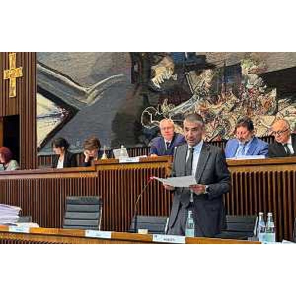 L'assessore regionale agli Enti locali e alla sicurezza, Pierpaolo Roberti in Aula - L'assessore regionale agli Enti locali e alla sicurezza, Pierpaolo Roberti in Aula