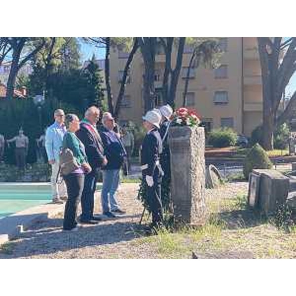 Lassessore al Patrimonio del Friuli Venezia Giulia Sebastiano Callari alla cerimonia di commemorazione del 108° anniversario della Presa di Gorizia - Lassessore al Patrimonio del Friuli Venezia Giulia Sebastiano Callari alla cerimonia di commemorazione del 108° anniversario della Presa di Gorizia