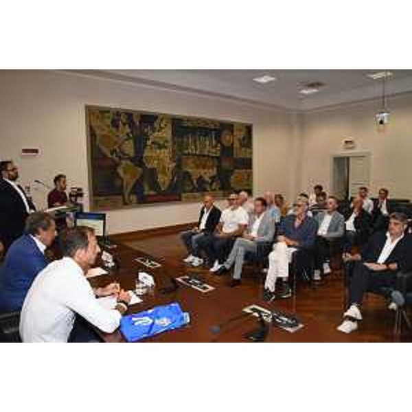 Un momento della presentazione della prima edizione del torneo internazionale Primavera Under 17 Città di Trieste. - Un momento della presentazione della prima edizione del torneo internazionale Primavera Under 17 Città di Trieste.