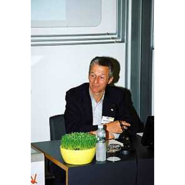 Riccardo Illy (Presidente della Regione Friuli Venezia Giulia) alla conferenza internazionale "Future of Europe". (Bled, 11/06/04)