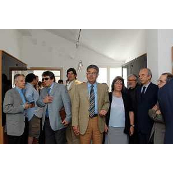 Riccardo Illy (Presidente della Regione Friuli Venezia Giulia), Roberto Antonaz (Assessore regionale all'istruzione, cultura, sport e pace) all'inaugurazione della nuova sede della Direzione Cultura. (Trieste, 09/06/04)