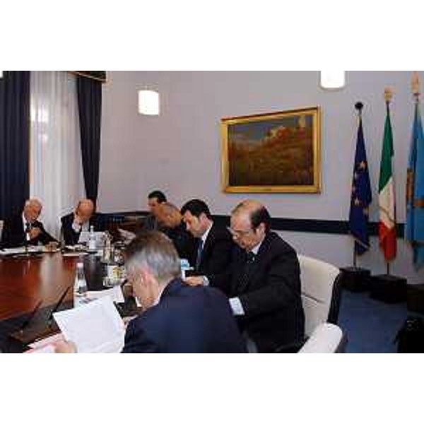 Giunta regionale. (Trieste, 04/06/04)
