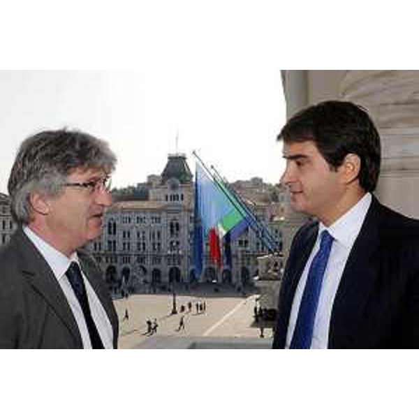 Renzo Tondo (Presidente della Regione Friuli Venezia Giulia), Raffaele Fitto (Ministro per gli Affari regionali). (TRieste, 14/10/08)