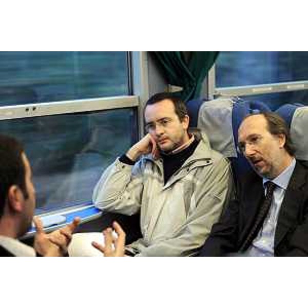 Riccardo Riccardi (Assessore regionale alla mobilità, energia ed infrastrutture di trasporto ) incontra i rappresentanti del Comitato dei pendolari del nodo di Udine. (Udine, 15/10/08)