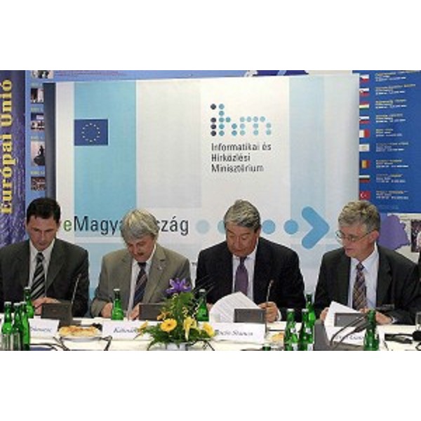 Firma del protocollo su infrastrutture corridoio 5 Italia Ungheria Slovenia Croazia. (Nagykanizsa - Ungheria, 18/05/04)