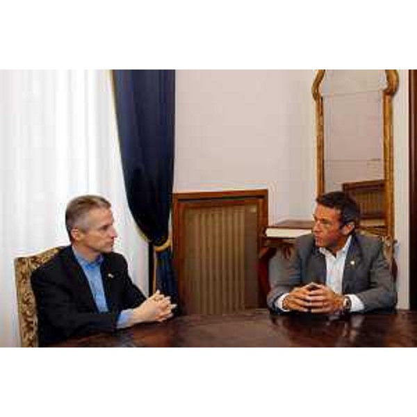 Riccardo Illy (Presidente della Regione Friuli Venezia Giulia), Joerg Haider (Presidente del Land della Carinzia). (Trieste, 17/05/04)