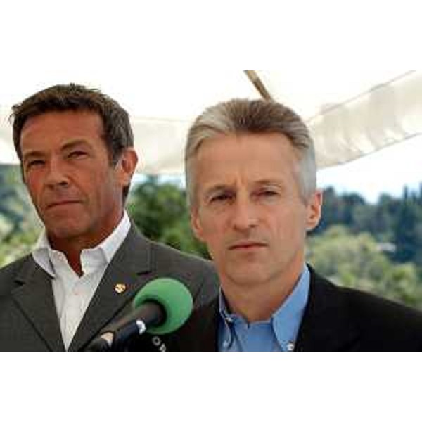 Riccardo Illy (Presidente della Regione Friuli Venezia Giulia), Joerg Haider (Presidente del Land della Carinzia). (Trieste, 17/05/04)