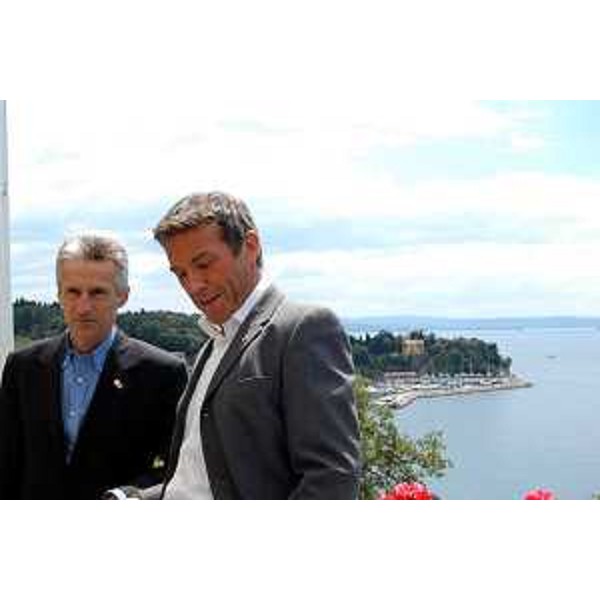 Riccardo Illy (Presidente della Regione Friuli Venezia Giulia), Joerg Haider (Presidente del Land della Carinzia). (Trieste, 17/05/04)