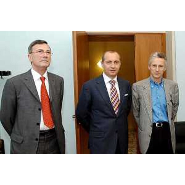Riccardo Illy (Presidente della Regione Friuli Venezia Giulia) incontra Libor Secka (Ambasciatore della Repubbica Ceca in Italia). (Udine, 14/05/04)