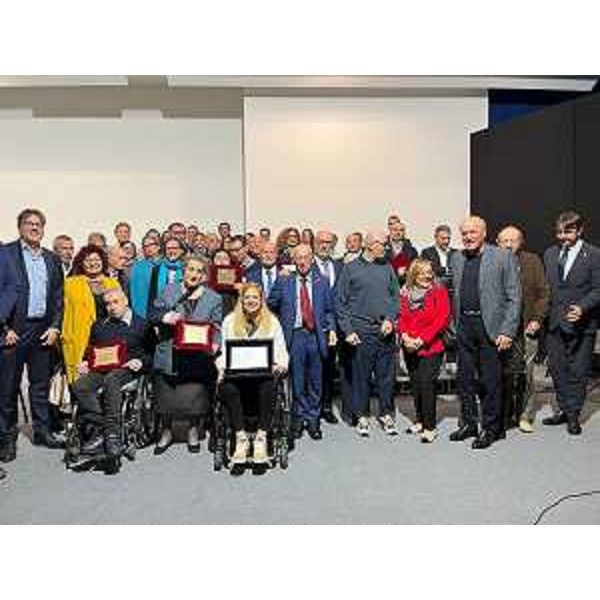Foto di gruppo per il Premio regionale solidarietà - Foto di gruppo per il Premio regionale solidarietà