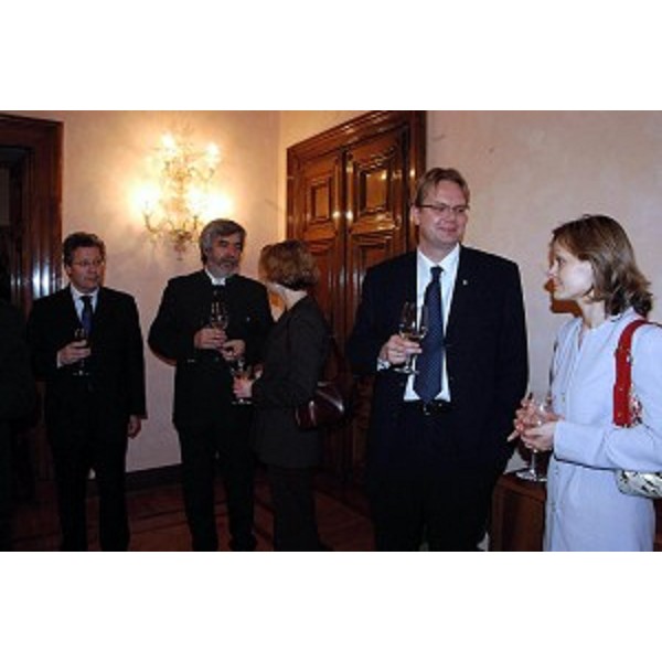 Euroregione - Cena con gli ambasciatori delle repubbliche dell'est Europa. Ambrosi, Bertuzzi.. (Trieste, 10/05/04)