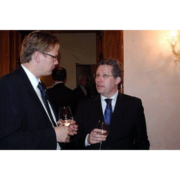 Euroregione - Cena con gli ambasciatori delle repubbliche dell'est Europa. Bertuzzi. (Trieste, 10/05/04)