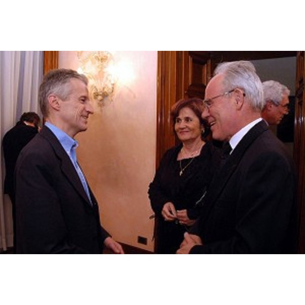 Euroregione - Cena con gli ambasciatori delle repubbliche dell'est Europa. Riccardo Illy (Presidente della Regione Friuli Venezia Giulia). (Trieste, 10/05/04)