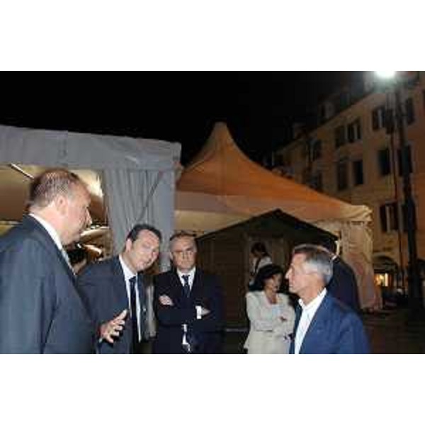 Riccardo Illy (Presidente Regione Friuli Venezia Giulia) con Sergio Cecotti (Sindaco di Udine), Sergio Bolzonello (Sindaco di Pordenone) e Roberto Cosolini (Assessore regionale al lavoro, formazione, università e ricerca) alla cena delle Categorie economiche. (Udine 12/09/06)