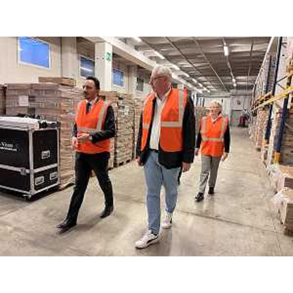 Il presidente Bordin visita i magazzini di Ceccarelli Group a Udine. - Il presidente Bordin visita i magazzini di Ceccarelli Group a Udine. 