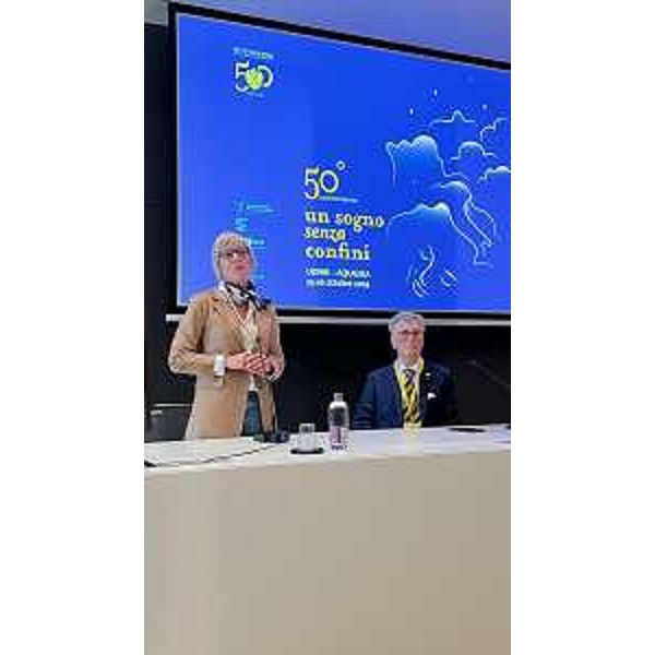 L'assessore regionale Barbara Zilli durante l'evento a Udine per celebrare i cinquant'anni dell'associazione Mitteleuropa e il Forum del progetto Un sogno senza confini" - L'assessore regionale Barbara Zilli durante l'evento a Udine per celebrare i cinquant'anni dell'associazione Mitteleuropa e il Forum del progetto Un sogno senza confini"