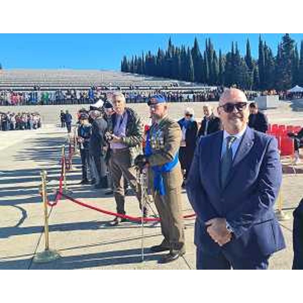 L'assessore Callari al Sacrario Militare di Redipuglia - L'assessore Callari al Sacrario Militare di Redipuglia