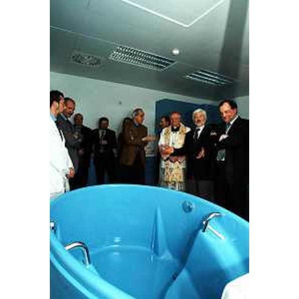 Inaugurazione delle nuove sale parto a San Daniele. (San Daniele del Friuli, 29/03/04)