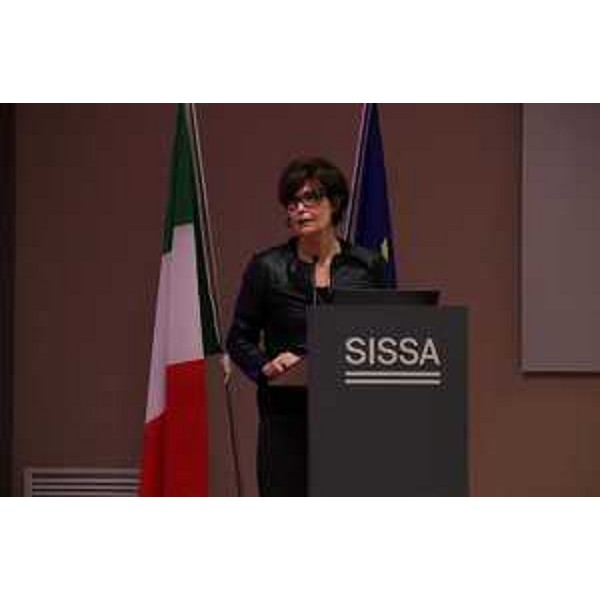 L'intervento dellassessore al Lavoro, formazione, istruzione, ricerca, università e famiglia Alessia Rosolen. - L'intervento dellassessore al Lavoro, formazione, istruzione, ricerca, università e famiglia Alessia Rosolen.