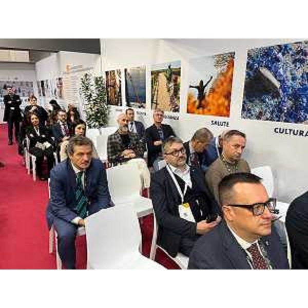 Il pubblico presente all'incontro sull'Intelligenza artificiale nella Pubblica amministrazione - Il pubblico presente all'incontro sull'Intelligenza artificiale nella Pubblica amministrazione