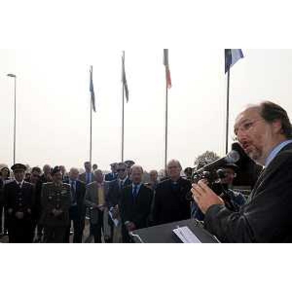 Riccardo Riccardi (Assessore regionale alla mobilità, energia ed infrastrutture di trasporto) all'inaugurazione dei lavori ANAS per la riqualificazione SS 13. (Pordenone, 22/10/08)