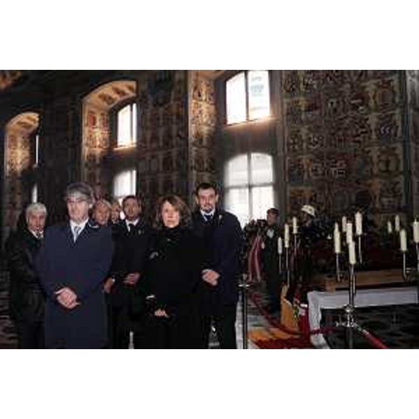 Renzo Tondo (Presidente della Regione Friuli Venezia Giulia) alla camera ardente allestita per i funerali di Joerg Haider. (Klagenfurt, 18/10/08)