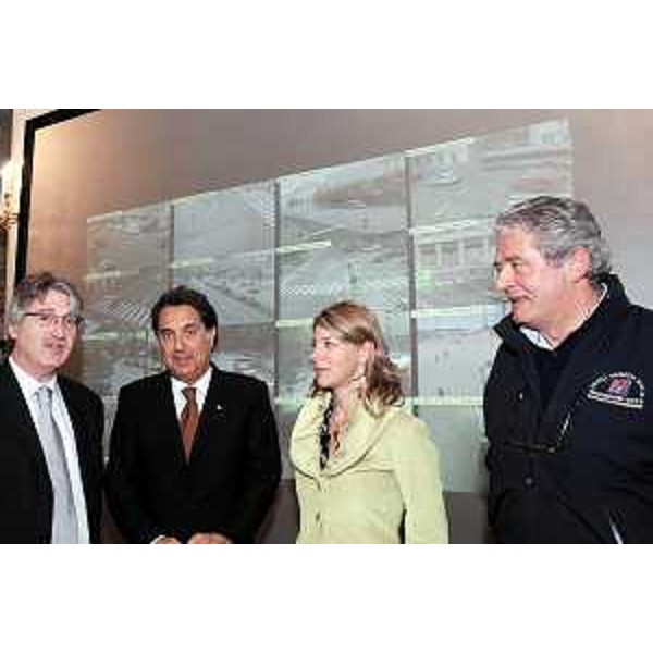 Renzo Tondo (Presidente della Regione Friuli Venezia GIulia), Mangarelli, Federica Seganti (Assessore regionale alla pianificazione territoriale, autonomie locali e sicurezza), Berlasso. (Trieste, 23/10/08)