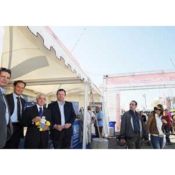 Luca Ciriani (Vicepresidente Friuli Venezia Giulia) presso gli stand allestiti per la Barcolana sulle Rive di Trieste. (Trieste 11/10/08) 