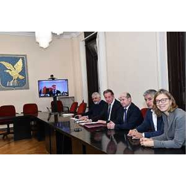 L'assessore Scoccimarro alla firma del protocollo d'intesa per la fase 2 del progetto Recap - L'assessore Scoccimarro alla firma del protocollo d'intesa per la fase 2 del progetto Recap