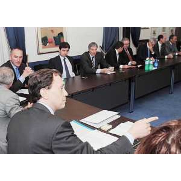 Luca Ciriani (Vicepresidente e Assessore regionale Attività produttive) incontra i rappresentanti degli istituti di credito del Friuli Venezia Giulia, a Trieste. (Trieste 28/10/08)